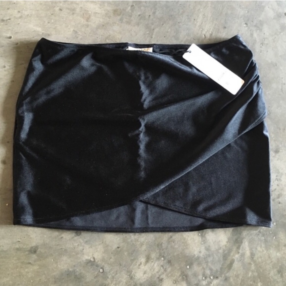 Black Simple Beach Cover-up